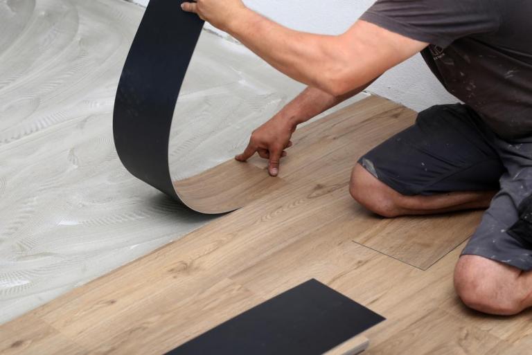 Sols souples : quel revêtement choisir pour votre intérieur ?