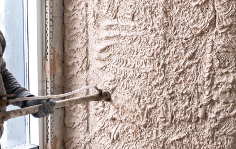 La pose de crépi en façade s'adapte au bâti ancien à Lingolsheim
